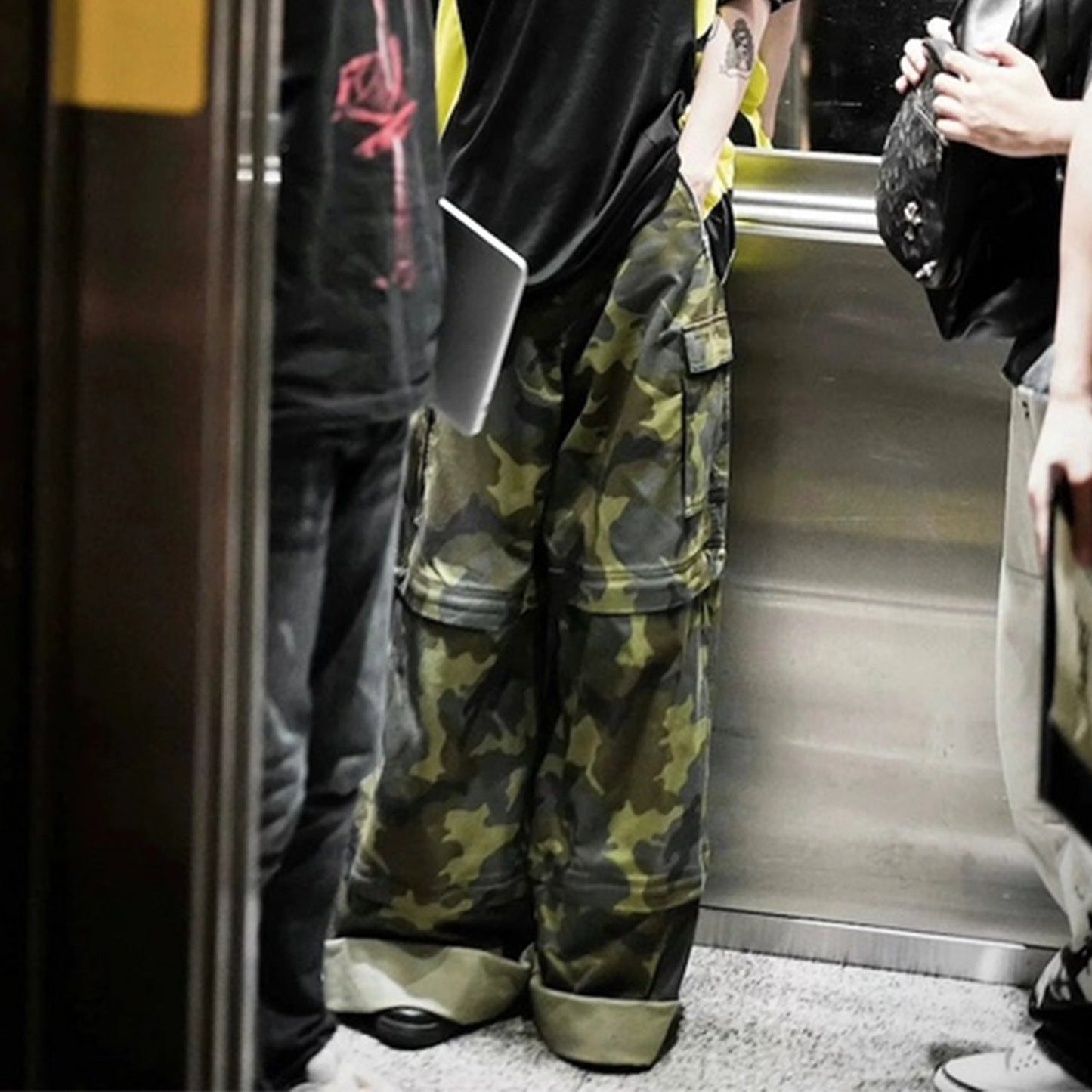 MIJKO Men Vintage Pants MIJKO Women's Men's Camouflage Overalls High Street Wide Foot Casual Pants