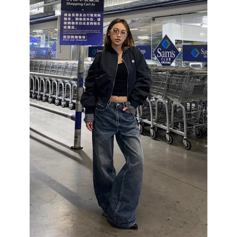 Women's jeans with star and letter appliqué, relaxed fit