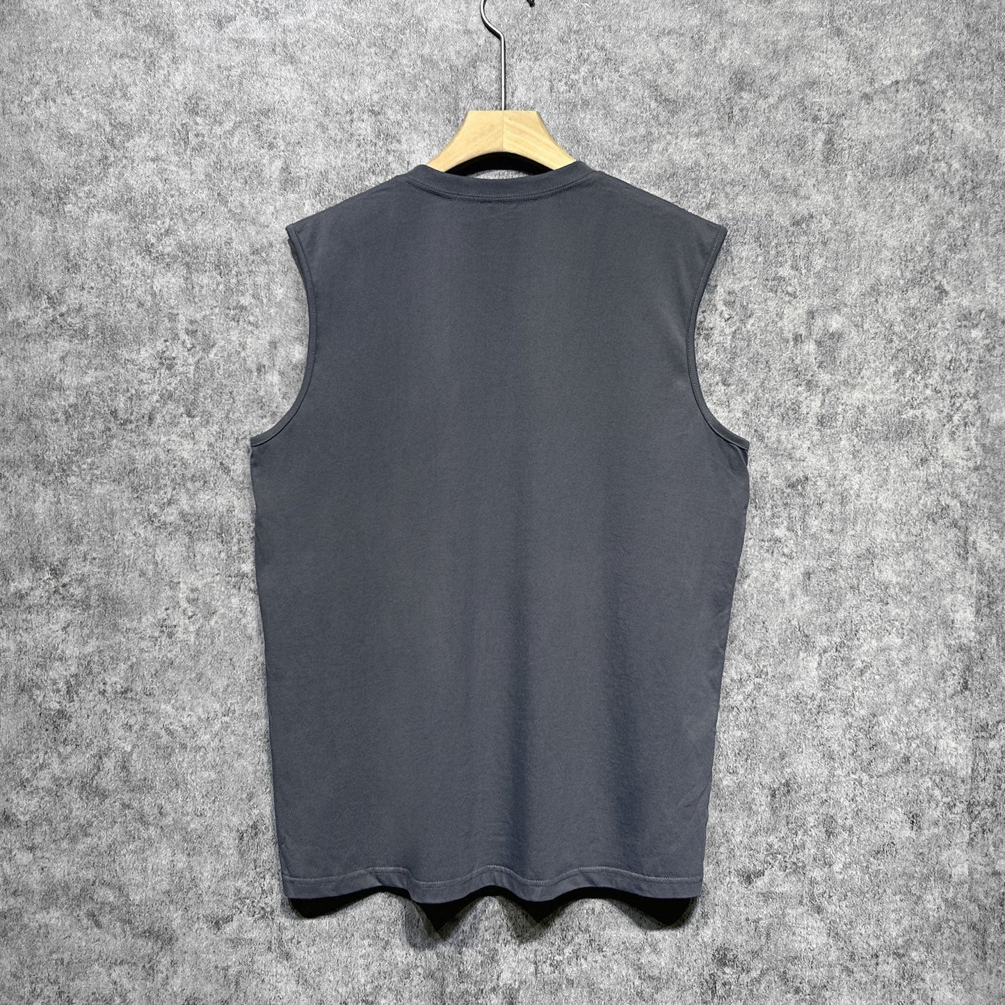 Amiri tank top colorful hand rest planet print